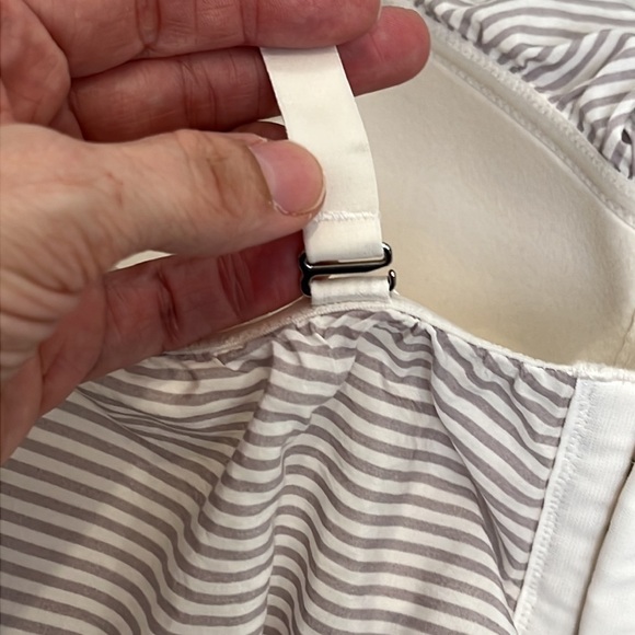 Victoria’s Secret crop top/ Bustier size 36DD built in bra, detachable straps - Picture 15 of 15